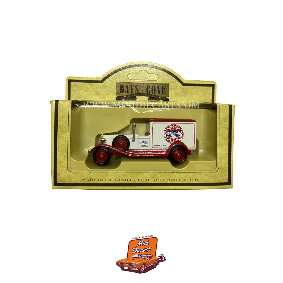 Lledo Days Gone Vintage Models 1933 Packard Town Van Pizza Express (22006)