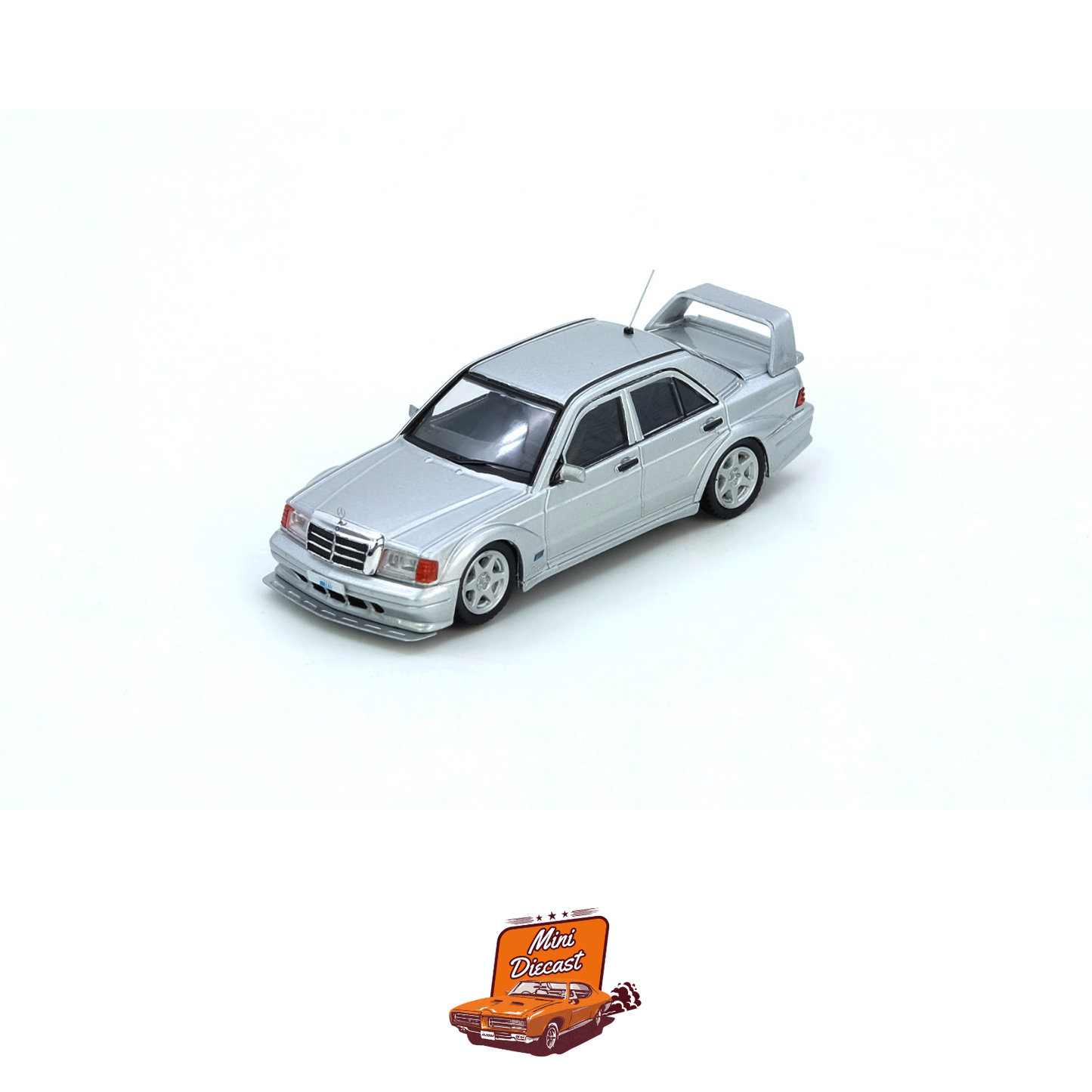 INNO64 Mercedes-Benz 190E Silver IN64-190E-SIL