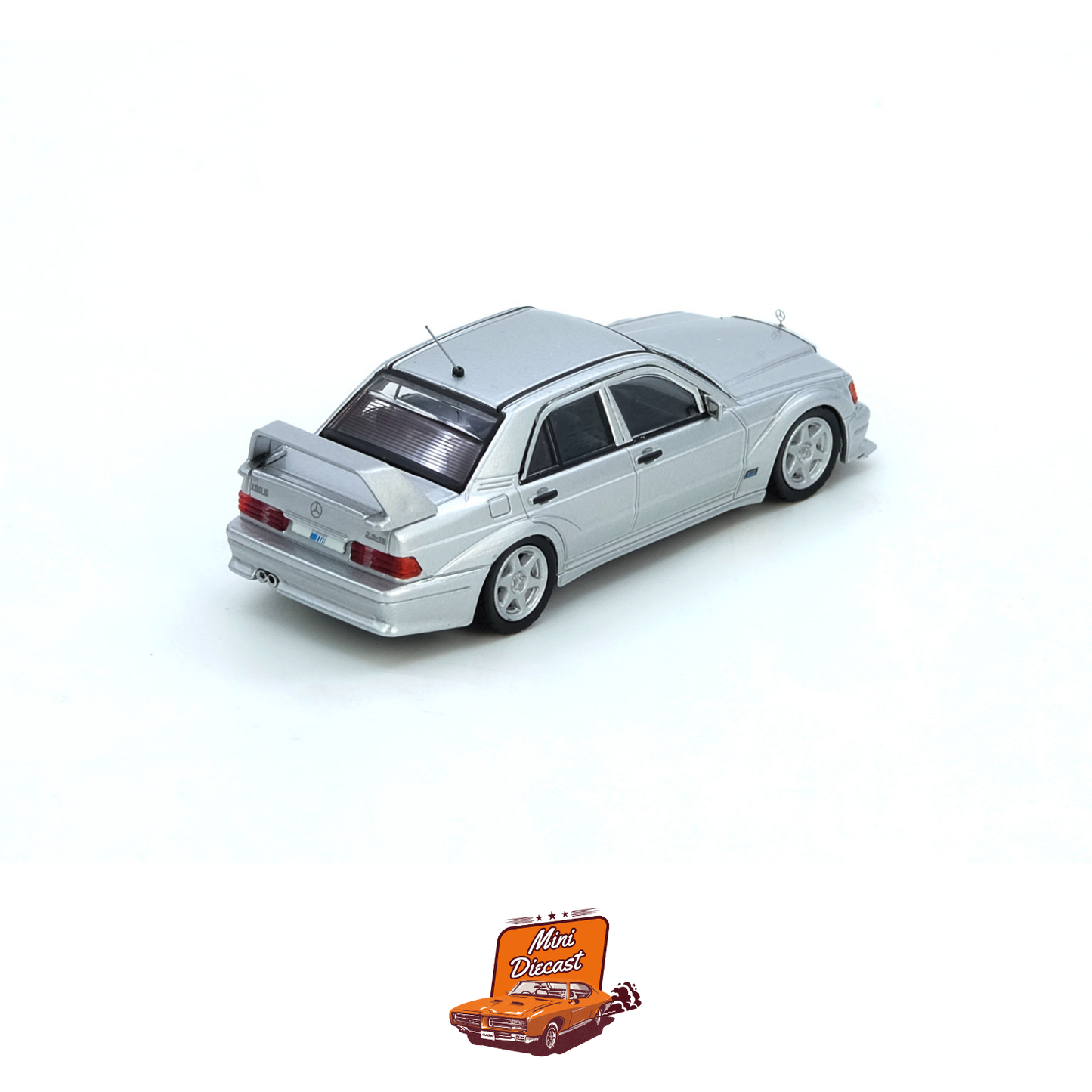 INNO64 Mercedes-Benz 190E Silver IN64-190E-SIL