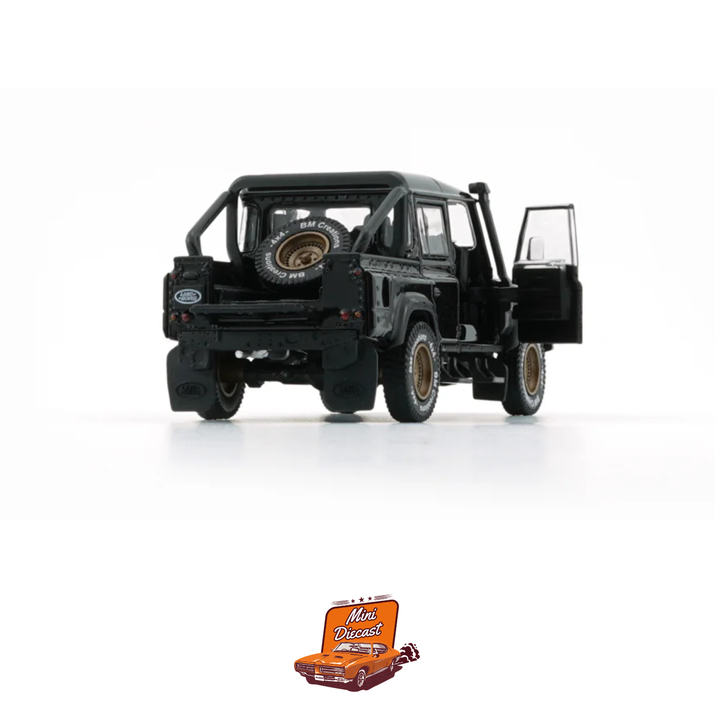 BM Creations Land Rover Defender 110 Pick Up 2016 (64B0338)