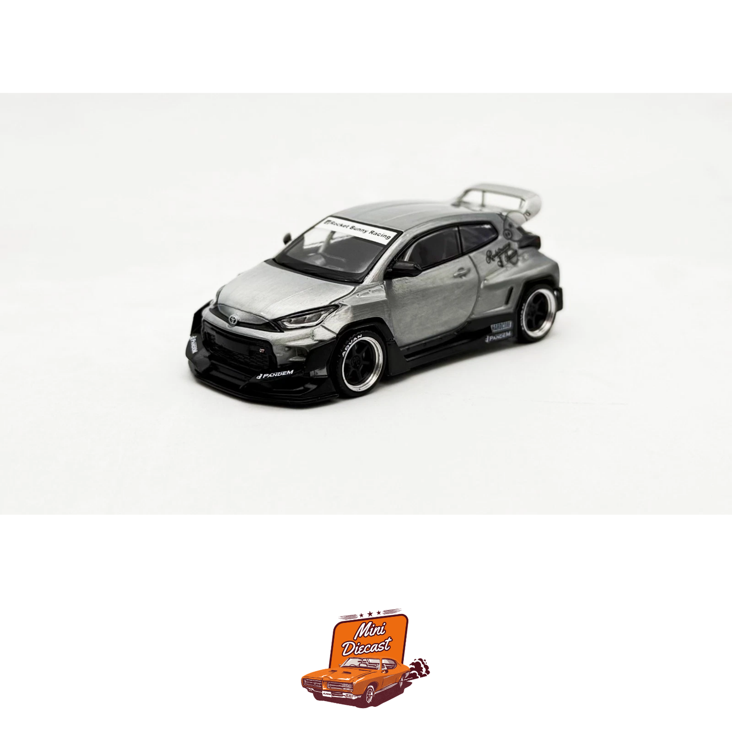 Pop Race Pandem GR Yaris (PR64-329)