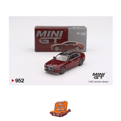 Mini GT #952 BMW i7 xDrive60 Aventurin