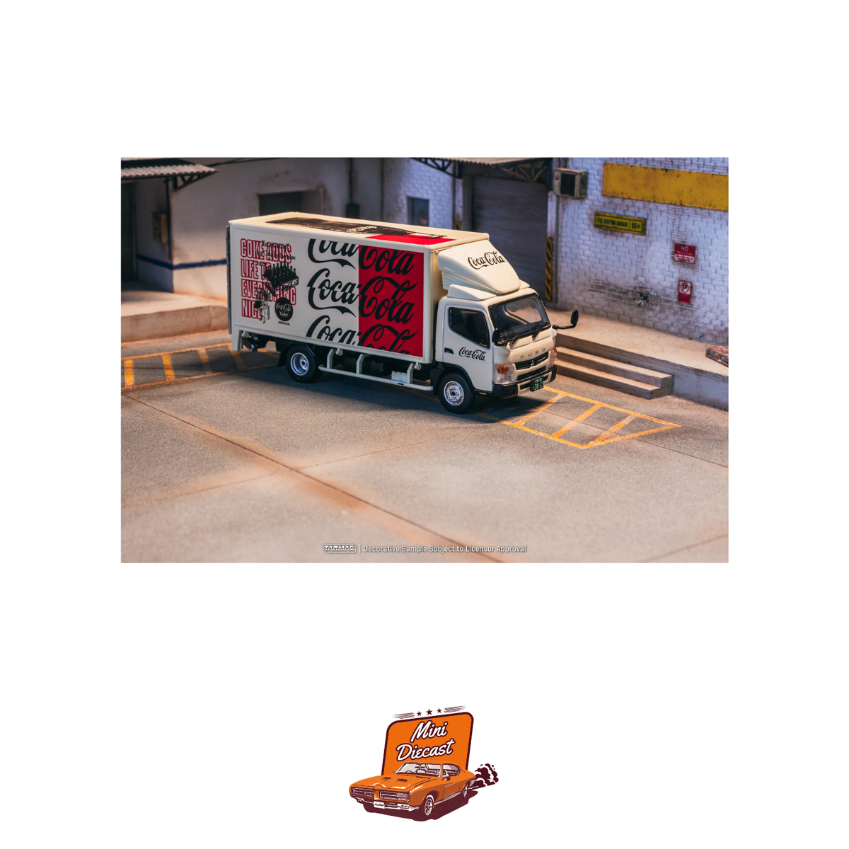 Tarmac Works Mitsubishi Fuso Canter Truck COCA-COLA 1:64 (T64T-TL002-CC)