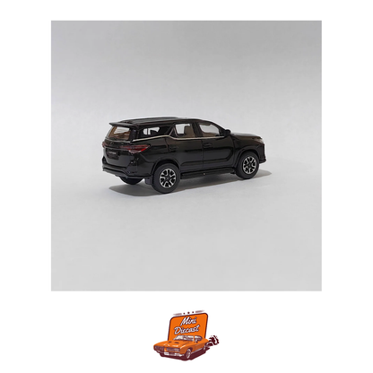 PARA64 2023 Toyota Fortuner – Attitude Black (1:64 Scale)