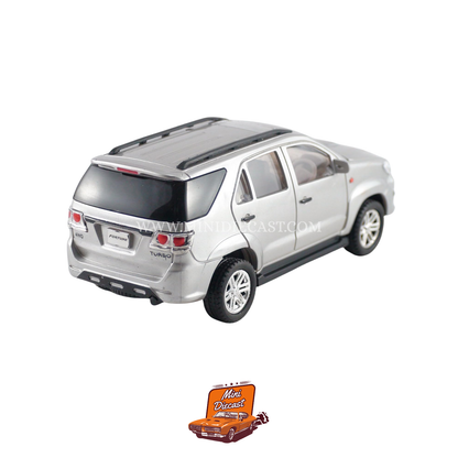 Centy Toys Fortuner Silver