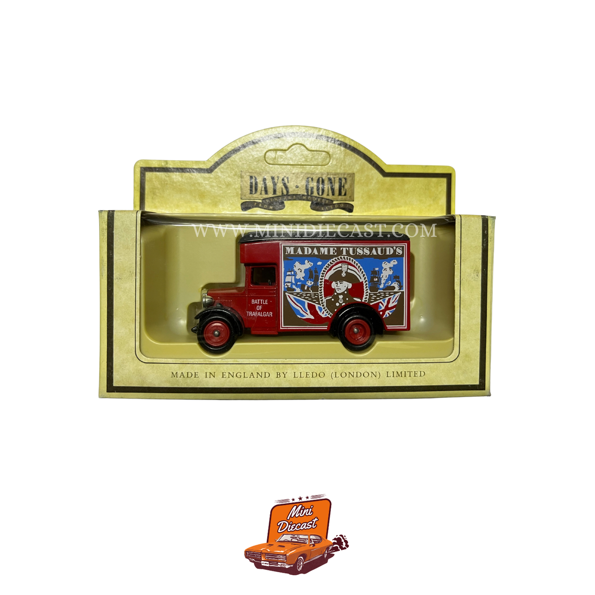 Lledo Days Gone Vintage Models 1934 Dennis Parcels Van Madame Tussauds (16018)