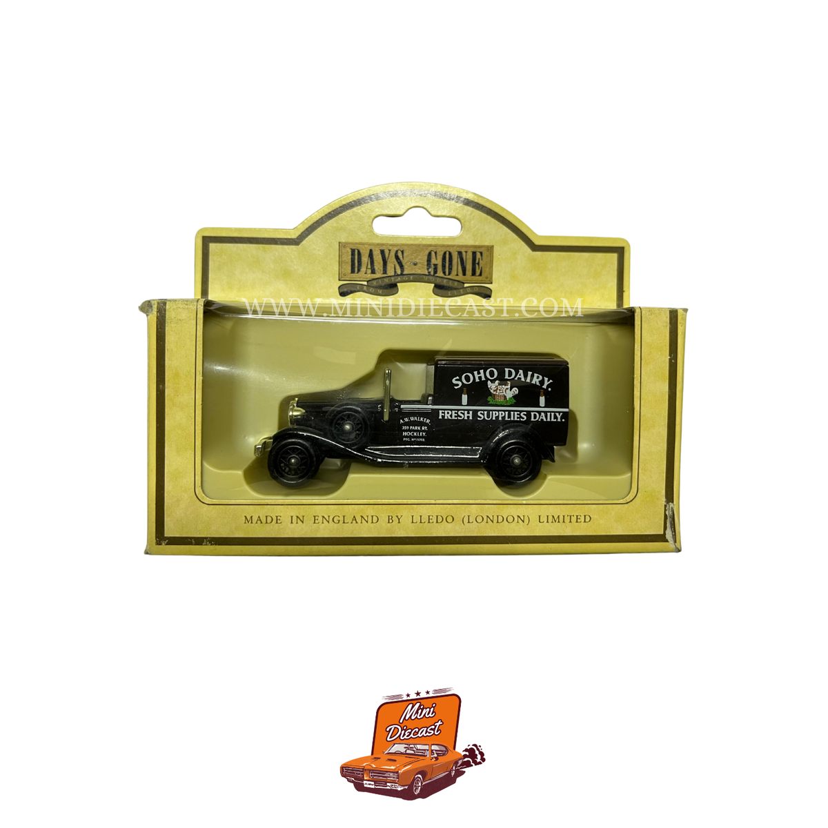 Lledo Days Gone Vintage Models 1933 Packard Soho Dairy (22009)