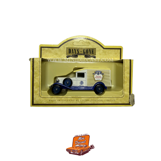 Lledo Days Gone Vintage Models 1936 Packard Birra Peroni (18009)