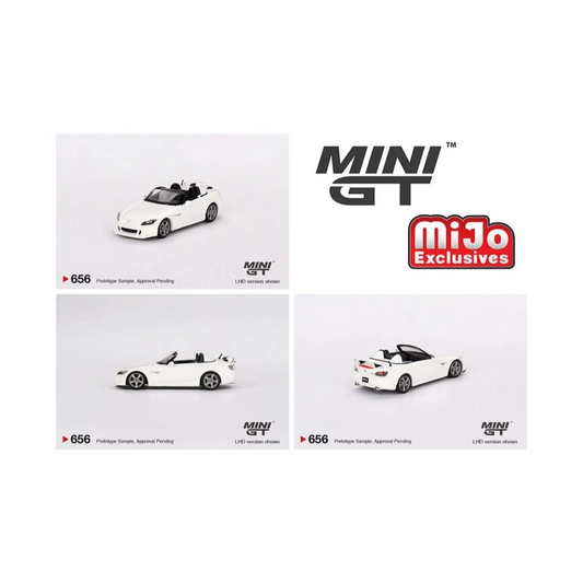 Mini GT #656 Honda S2000 (AP2) CR Grand Prix White Blister Pack