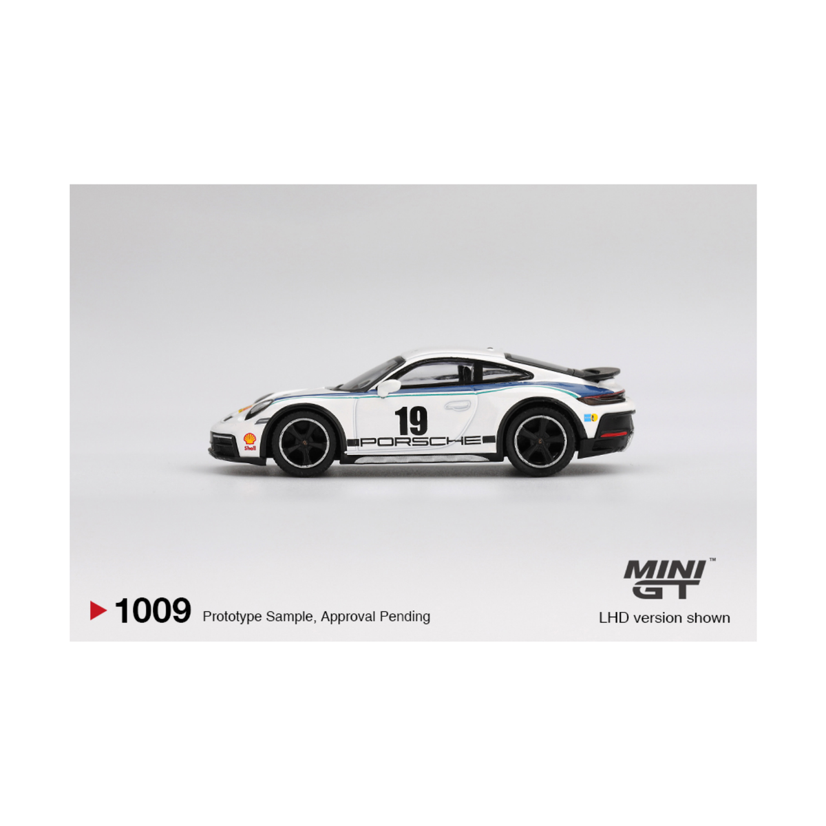 Mini GT #1009 Porsche 911 Dakar Rally 1974
