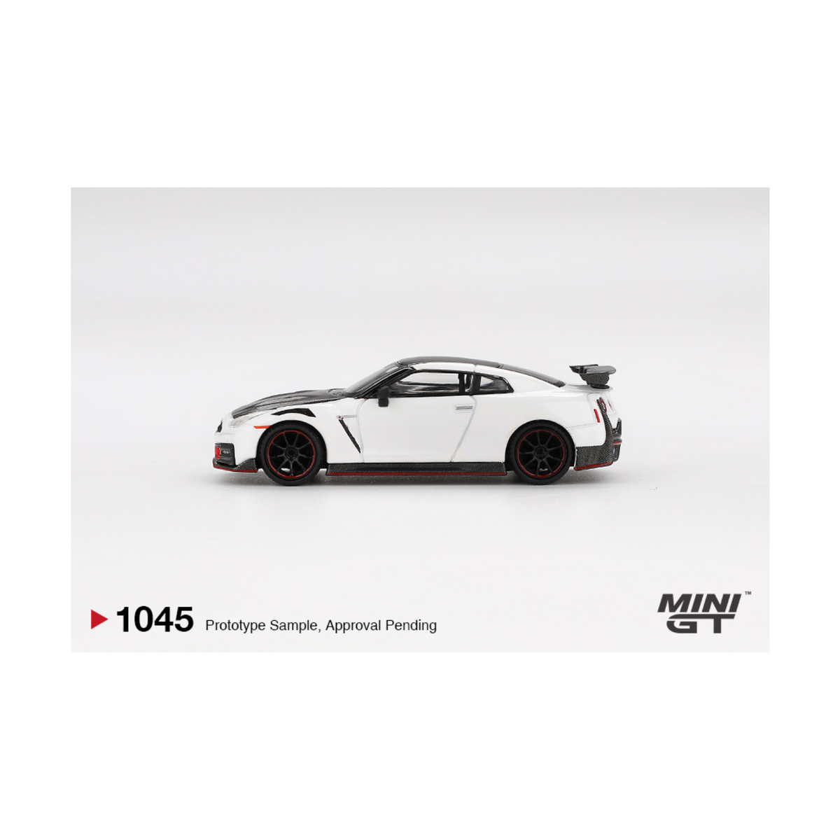 Mini GT #1045 Nissan GT-R Nismo 2024 White Pearl Blister Pack